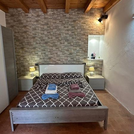 Appartamenti In Centro Storico A 15 Min Dal Lago D'Iseo - Free Wi-Fi - Ac Pallazzolo sullʼOglio Kültér fotó